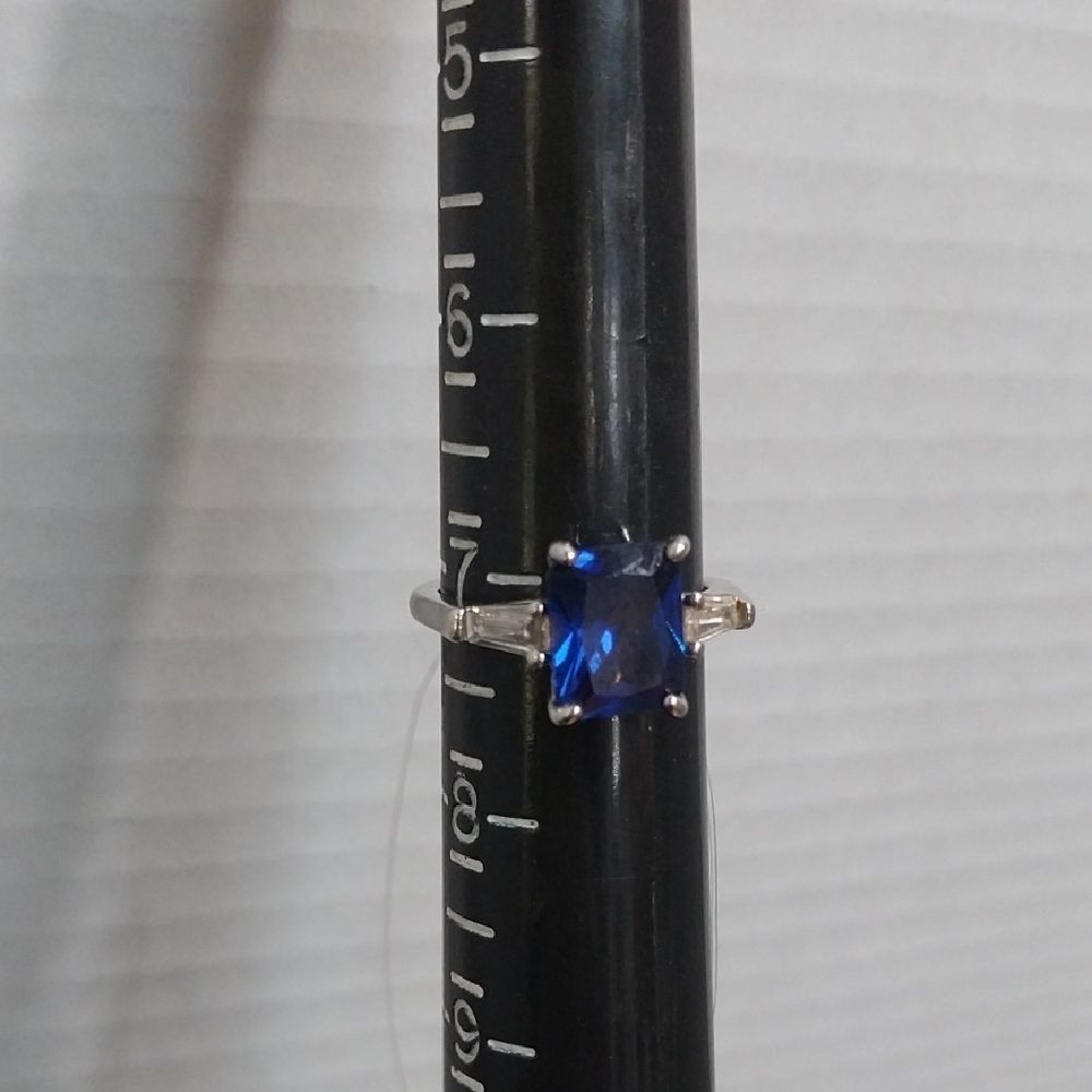 Unlisted Silver Ring with Blue Gemstone